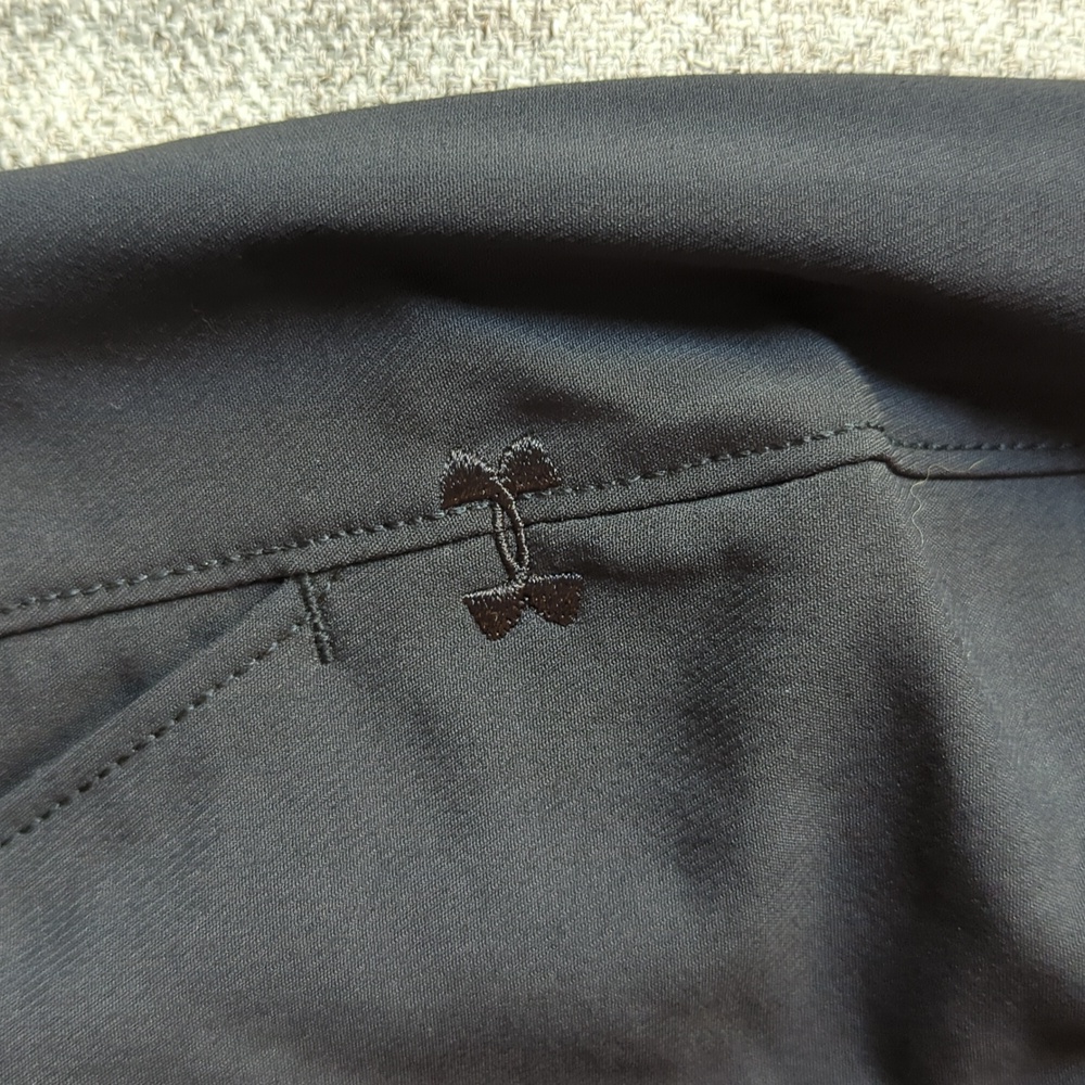 Men's Under Armour Golf Pants. Size 34x30 - Picture 2 of 5